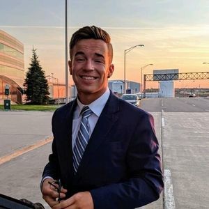 Meet your Posher, Robert